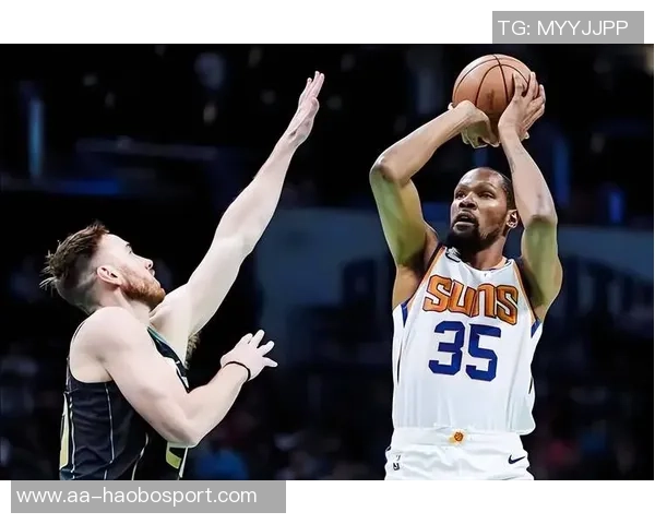 湖人缺少东詹却被里夫斯打爆德罗赞拉文表现为何不敌对手