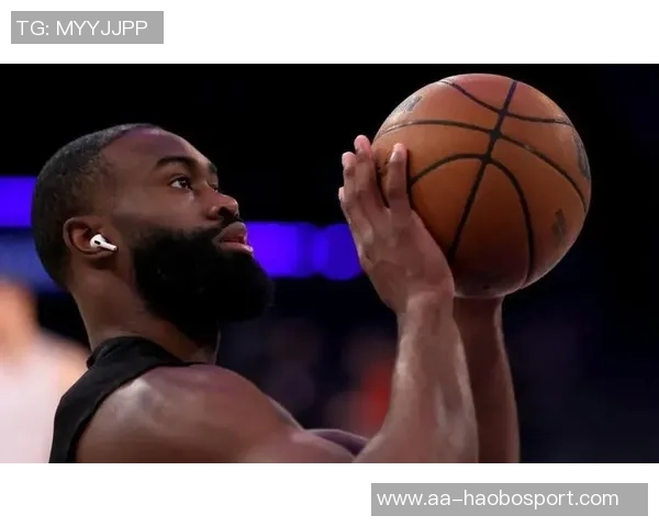 杰伦布朗首节表现低迷仅得7分2板投篮命中率堪忧需调整状态