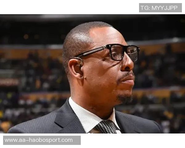 皮尔斯直言约会费用过高不应恋爱引发热议 皮尔斯直言约会费用过高不应恋爱引发热议