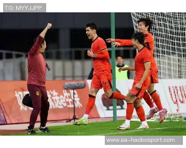 天秀表现!拜合拉木双响助力U22国足2-0领先韩国队 天秀表现!拜合拉木双响助力U22国足2-0领先韩国队