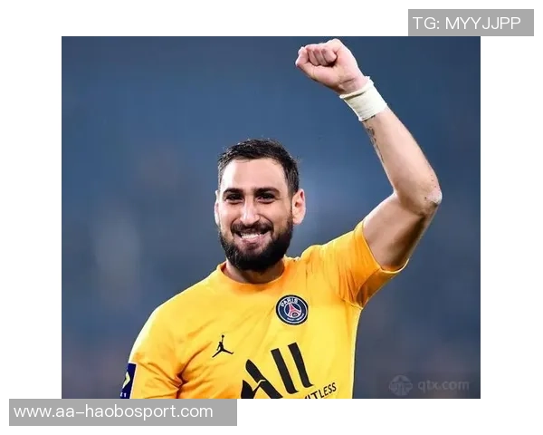 意大利足球队海报发布多纳鲁马巴雷拉雷特吉携手展现无悔拼搏精神