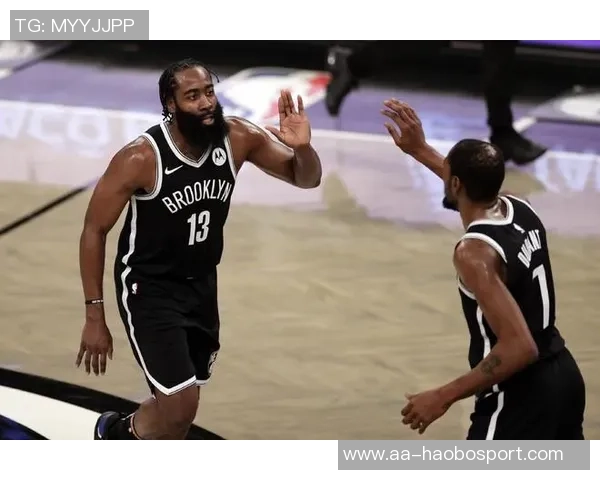 余华对詹姆斯决定的看法及杜兰特转会的正常性分析