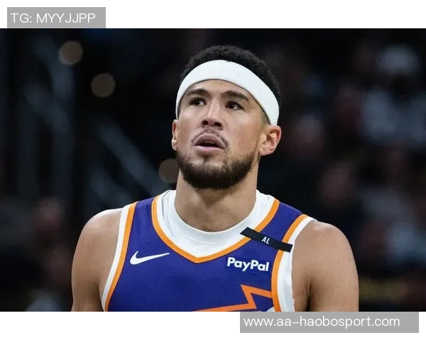 布克追身三分命中却遭裁判无视3加1机会球队分差扩大至20分以上