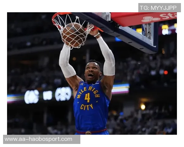 爱德华兹第三节火力全开独得17分威少助攻表现不俗贡献7分