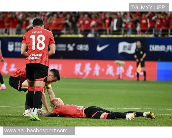 高接抵挡陈威感恩队友拼搏精神客场作战疲惫不堪却不言放弃 高接抵挡陈威感恩队友拼搏精神客场作战疲惫不堪却不言放弃